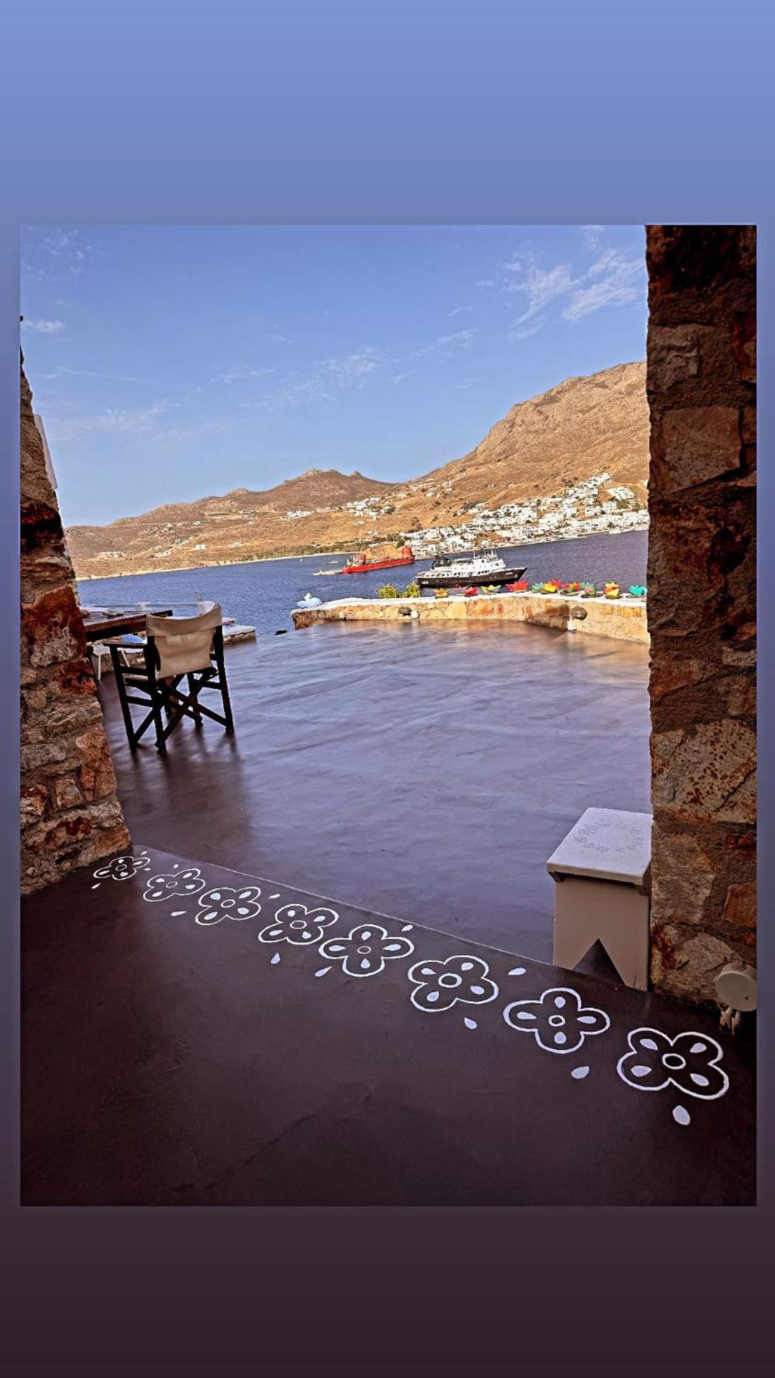 Amfitriti Serifos Livadi  Bagian luar foto
