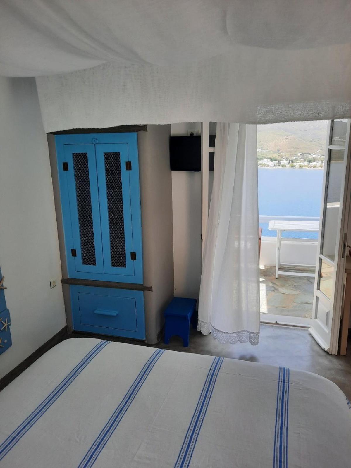 Amfitriti Serifos Livadi  Bagian luar foto