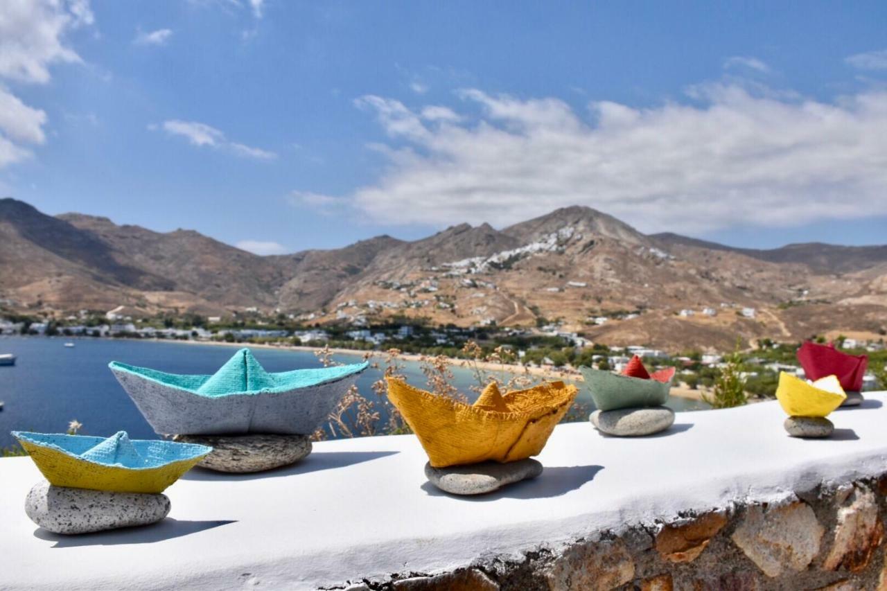 Amfitriti Serifos Livadi  Bagian luar foto